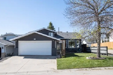 A Backyard Oasis, Modern Upgrades, and Solar Power—Welcome Home Image# 9