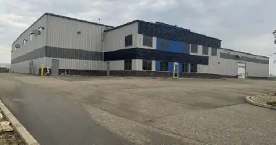 44,510 SF Freestanding Building on 2.81 Acres in Grande Prairie Image# 7