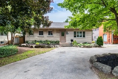 Stunning 4 Bed 2 Bath Bungalow Image# 4