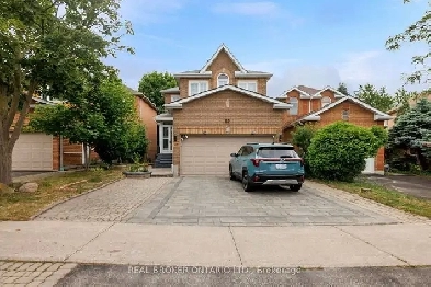 3 2BR/4WR/2 STOREY DETACHED HOME/ROUGE E11 - TORONTO/SCARBOROUGH Image# 1