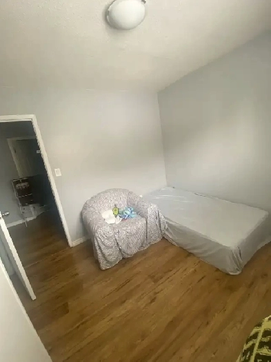 room for rent Image# 1