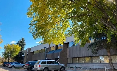 Office Space Lease from $590/mo, South Edmonton – Great Location Image# 3
