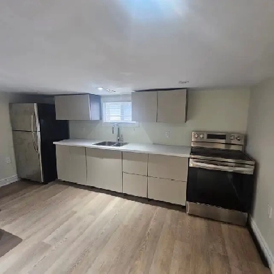 Brand New Never Lived In 1 Bedroom Plus Den Lower Level Aparteme Image# 8