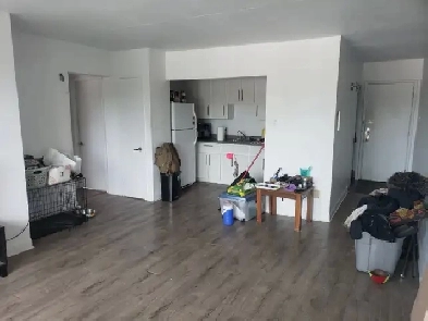 Cession de bail pour le 1er septembre- Appartement 4 1/2 1233$ Image# 1