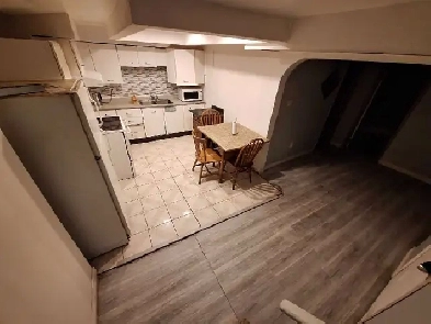 basement unit for rent Image# 1