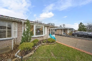 MISSISSAUGA HOUSE 3 BDS 2 THRMS 2PRKGS Image# 1