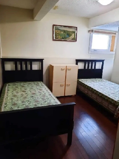 Room to rent in all girl house near Gurdwara Image# 1