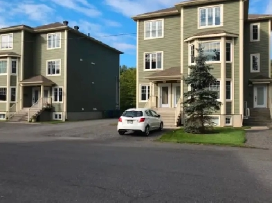 Cowansville grand 61/2 à louer Image# 2