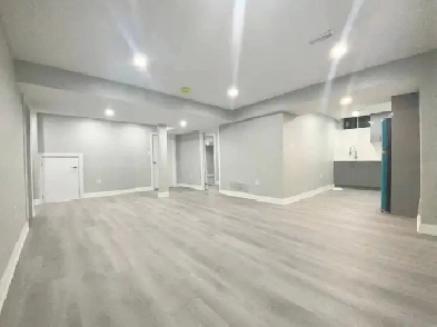 Basement apartment Two bedroom   Den in WATERDOWN ONT$1,950 Image# 3