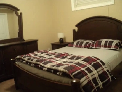 A Large Bedroom (Attach Bath) in North Parson (Timberlea) $ 850 Image# 1