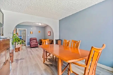 AJAX SEMI-DETACHED BUNGALOW  $739,000! Image# 10