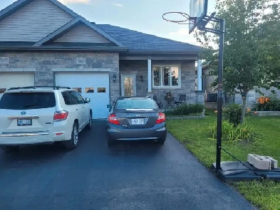 Multifamily semi-detached house for rent in Embrun Image# 2