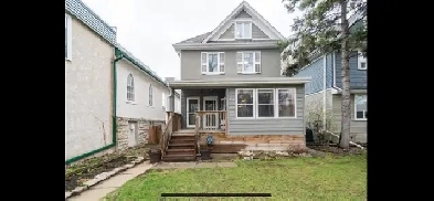 $850 single bedroom. UofM or UofW Masters or PhD student. Image# 1