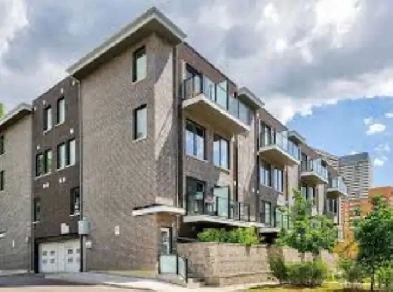 2 1 Bedroom Townhouse Available for Rent (Weston/401) Image# 1