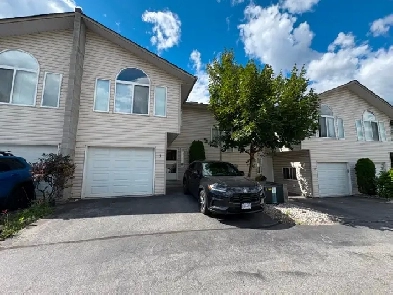 2 STOREY TOWNHOME, 3-3462 South Main St, Penticton Image# 3