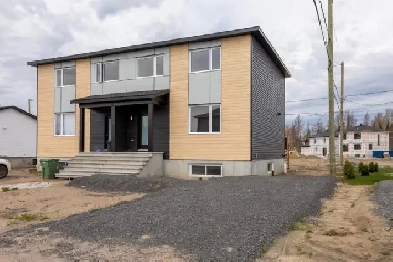 10 Rue Sylvio-Langlois, Sainte-Catherine-de-la-Jacques-Cartier Image# 1