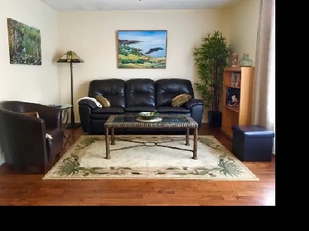 FULLY FURNISHED 3 BDRM SUITE AVAIL SEPT 1, SHORT TERM $2500/MO Image# 9