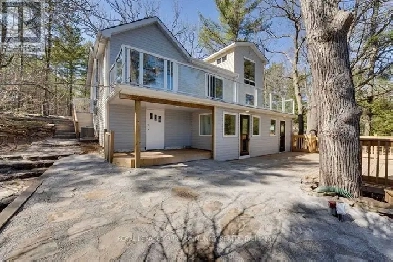 ~~ Beautiful 4 Season Cottage/Home with Breath Taking Views~~ Image# 1