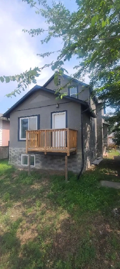 5 bedrooms 3 baths - house for rent Image# 1