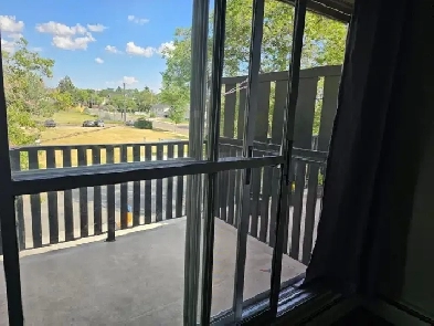 1 separate bedroom apartment Image# 1