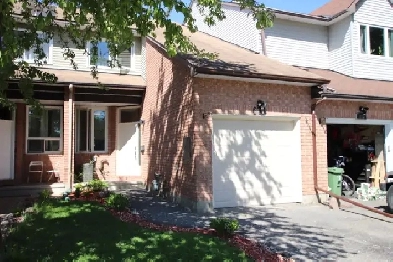 3 Bdm/2.5 Bth Townhome, Wood Burning Fireplace, Orleans, Sept 1 Image# 15