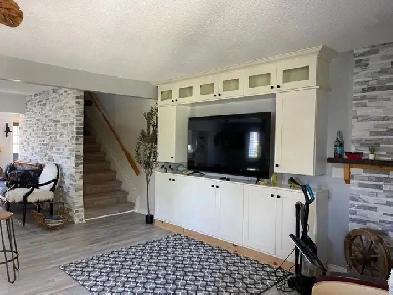 waterfront home for rent in chippawa Image# 3