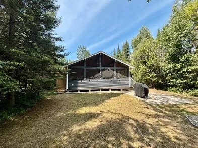 313 7th Ave., Victoria Beach - Charming 3 BR, 960 SF Cott Bunkie Image# 4
