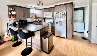 Lovely 1 bedroom  Den-Old North CenturyHome-Central Air Image# 1