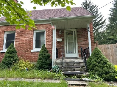 Detached House for Rent Image# 1