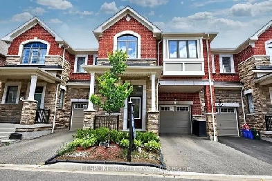 Spacious 4 Bed 3 Bath Freehold Townhouse in Whitby for Sale! Image# 6