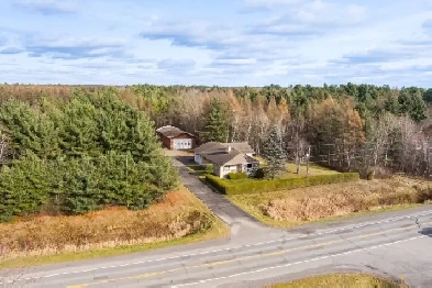 St-Louis-de-Blandford : Domaine de 69 acres, garage commercial Image# 9