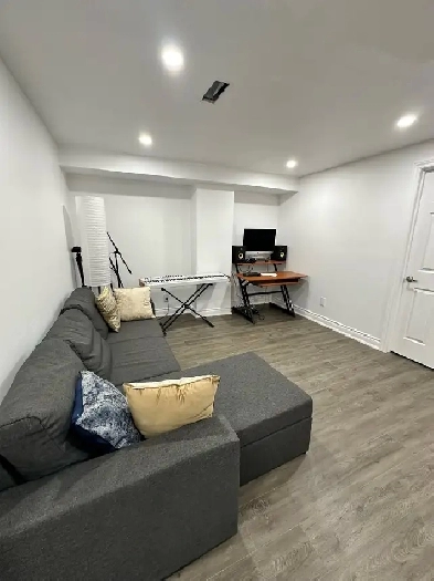 2Bedrooms Legal Basement for Lease Image# 10