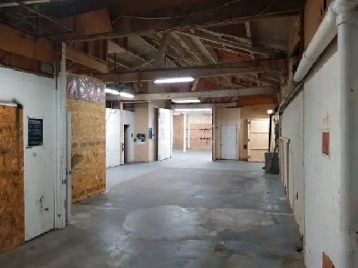 2,300 SQ FT Commercial Space for Rent Image# 1