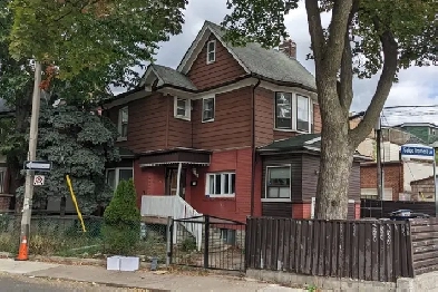 Little Italy House for Rent Image# 7