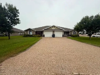 #4 - 314 Souris Ave - Low Maintenance Bungalow In Carnduff Image# 7
