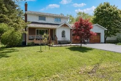 Stunning Reddendale Home at a Great Price Image# 9