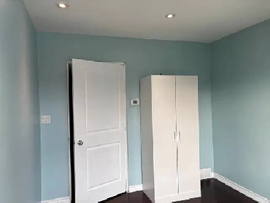 Main Floor Room for Rent from August 1 in Scarborough Image# 4