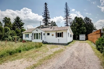AFFORDABLE WATERFRONT LIVING! Image# 11