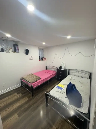 Room for a girl in sharing Image# 4