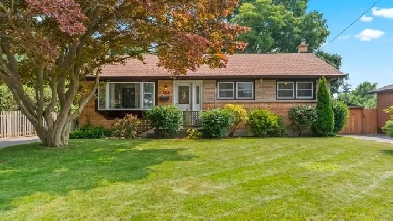 101 Burnside Dr - Fabulous Bungalow for Sale in East London! Image# 9