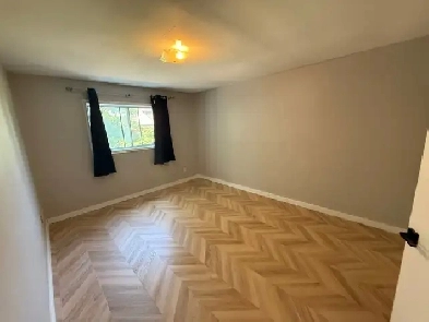 3 bedroom 1 bath Apartment Inclusive -Starting @ $2250 to $2550 Image# 2