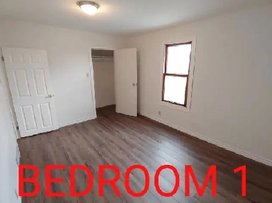 FULL 2 BR   DEN HOUSE – BACKYARD, BASEMENT, LAUNDRY Image# 3