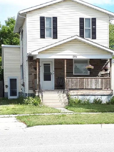 2 bedroom Unit for Lease - Close to downtown - $1050! Image# 6