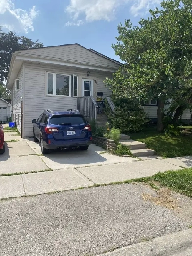 Lovely 2 Bedroom lower apartment, available immediately Image# 1