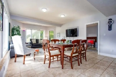 Fully Furnished 2 Bedroom - All Inclusive Image# 1