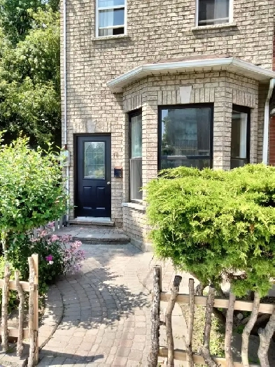 2 Room Unit for Rent located in Liberty Village area Image# 8