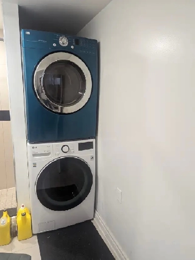 Basement for rent near Markham road and elsemere in Scarborough Image# 2