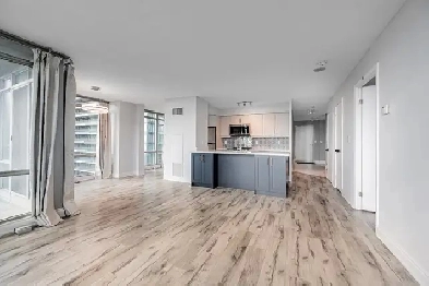 2 1BR 2WR condo over 1000SF with parking and locker Toronto Image# 25