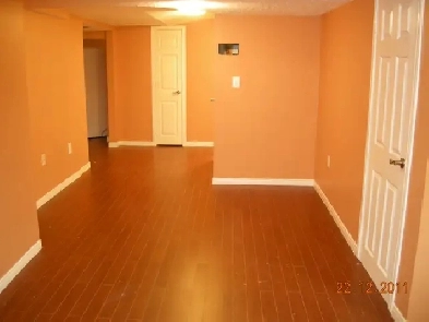 2 Bedroom Basement Apartment in Vaughan - Cozy, Spacious, Bright Image# 11