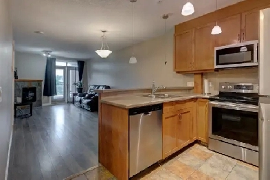 SPACIOUS END UNIT SPRUCE CLIFF CONDO FOR SALE Image# 9
